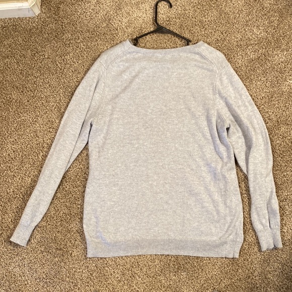 Gray old navy sweater - Picture 7 of 8